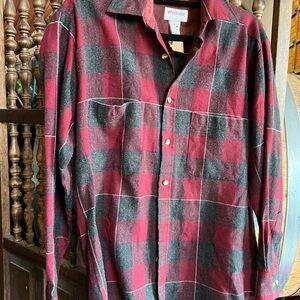 Vintage Men's Burgundy and Black Buffalo Plaid Flannel Shirt